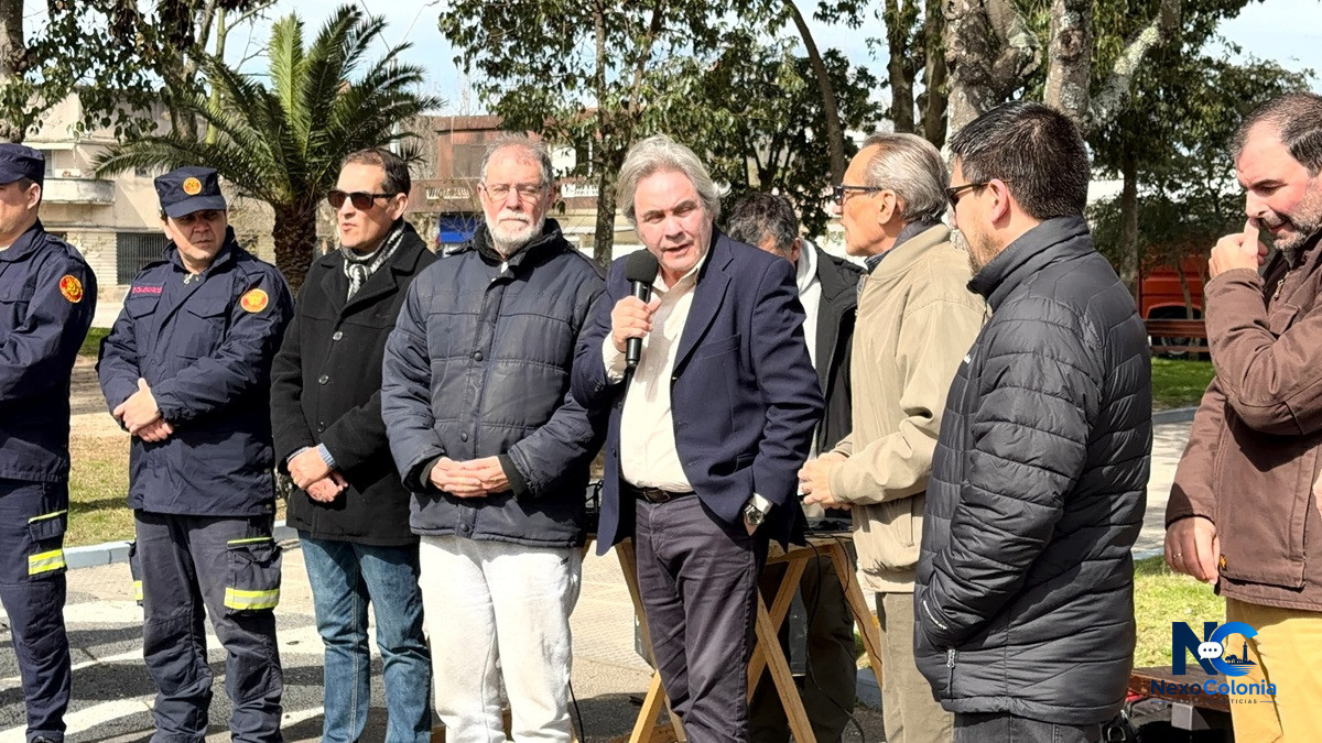 Juan Lacaze conmemoró los 201 años de la Declaratoria de la Independencia — fotografía 3 de 4